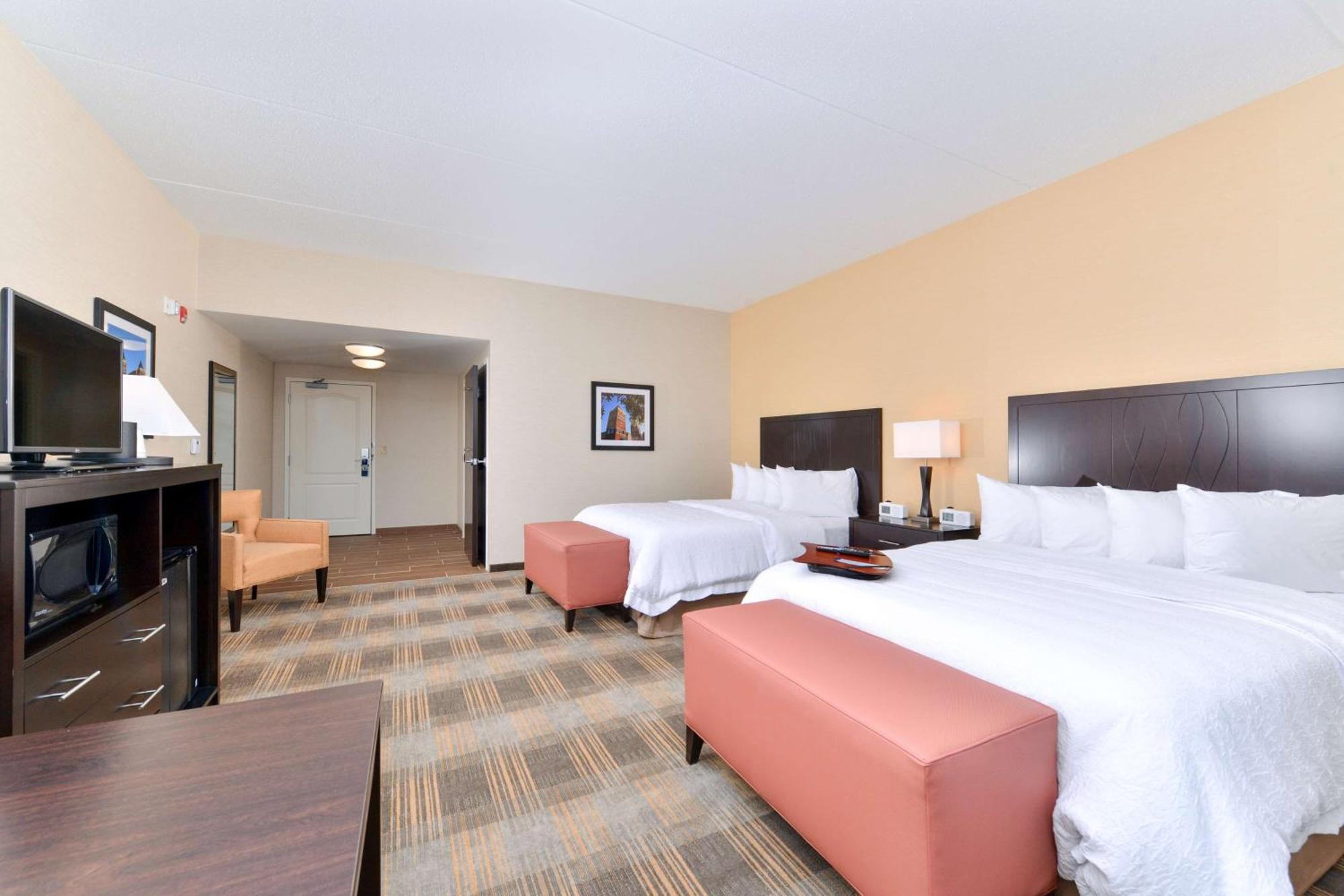 Hampton Inn & Suites California University-Pittsburgh Coal Center Eksteriør bilde